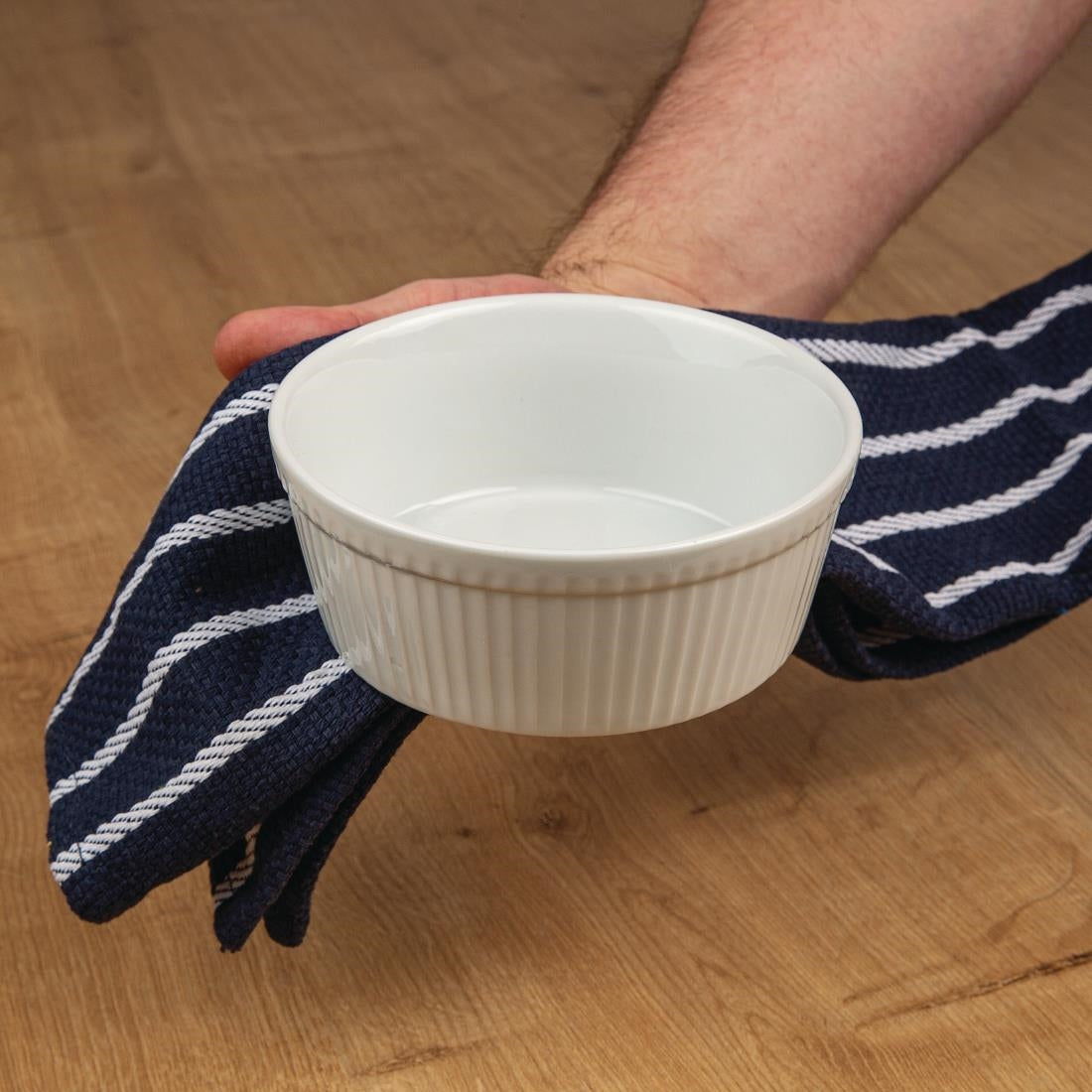 Olympia Whiteware Round Pie Dish - 53x134x134mm (6 Pack) • PAS-C042