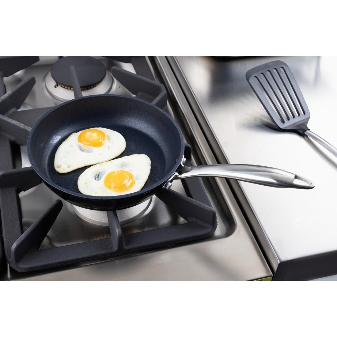 Vogue Cast Aluminium Non-Stick Teflon Frying Pan 200mm • PAS-DC700