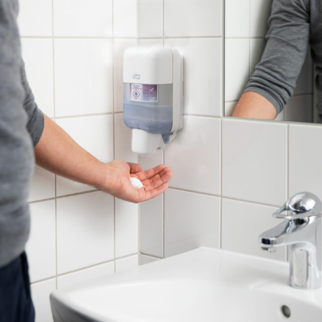 Tork Mini Soap & Sanitiser White Dispenser S5 • PAS-JZ517