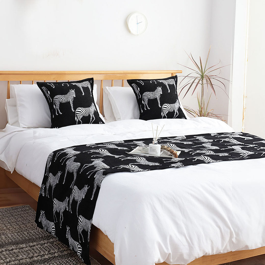 SOGA 1.5m Bed Light Luxury Black Zebra Vintage Bed Scarf Runner Bedding Tail Pad Flag For Home Hotel Set of 3 • LUZ-BedFlagS78