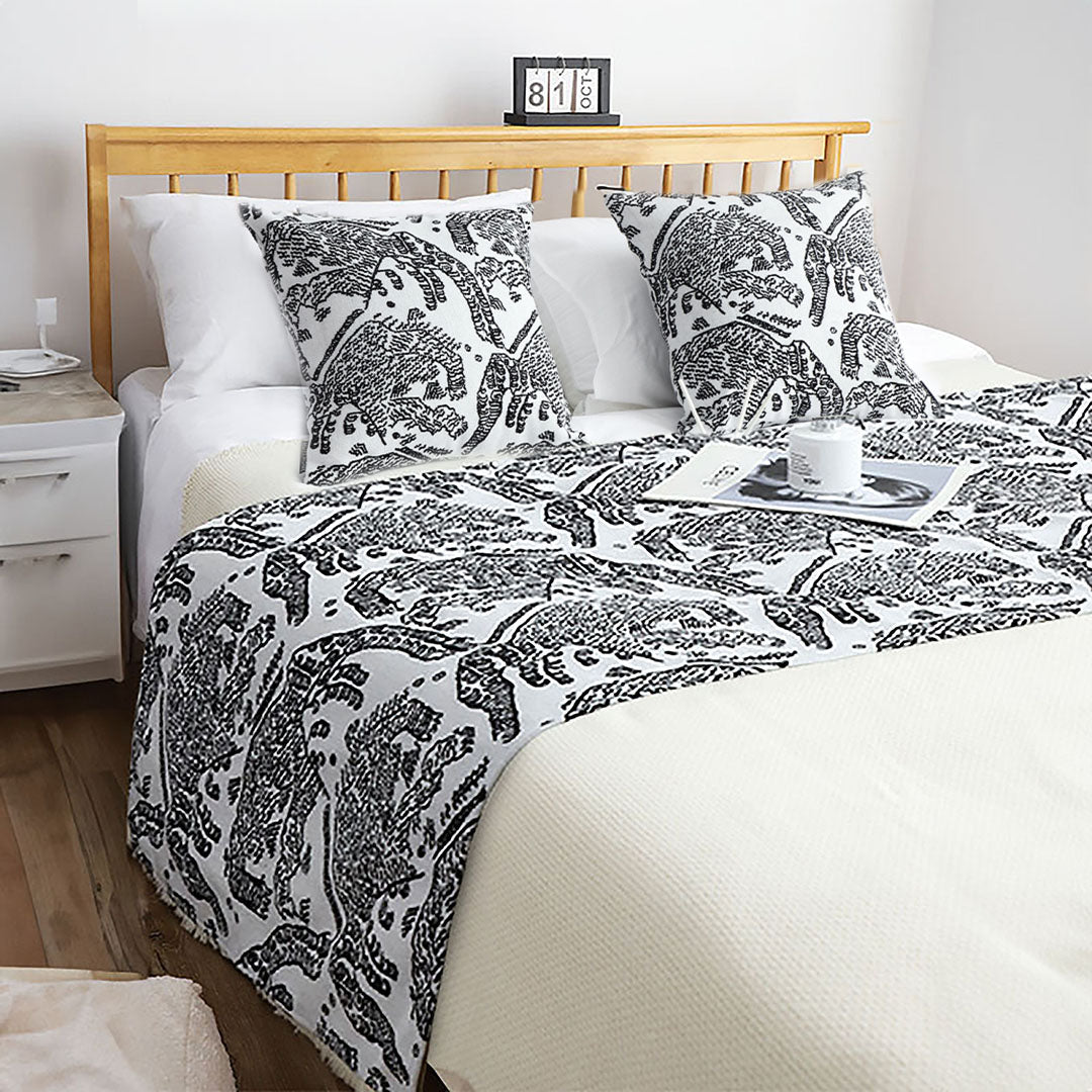 SOGA 1.5m Light Black Luxury Mottled Bed Vintage Scarf Runner Bedding Tail Pad Flag For Home Hotel Set of 3 • LUZ-BedFlagS82