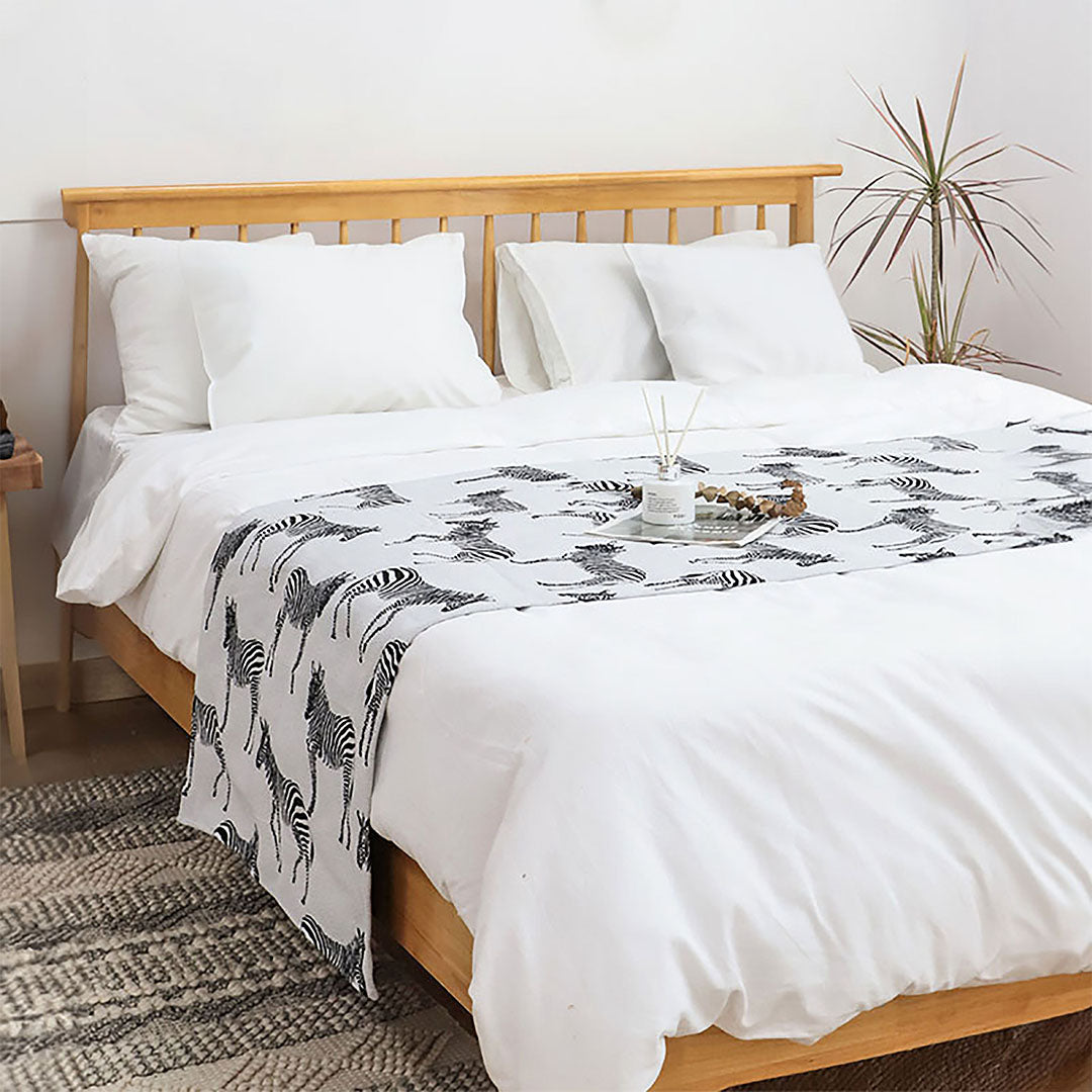 SOGA 1.5m Bed Light Luxury Zebra Vintage Bed Scarf Runner Bedding Tail Pad Flag For Home Hotel Set of 3 • LUZ-BedFlagS76