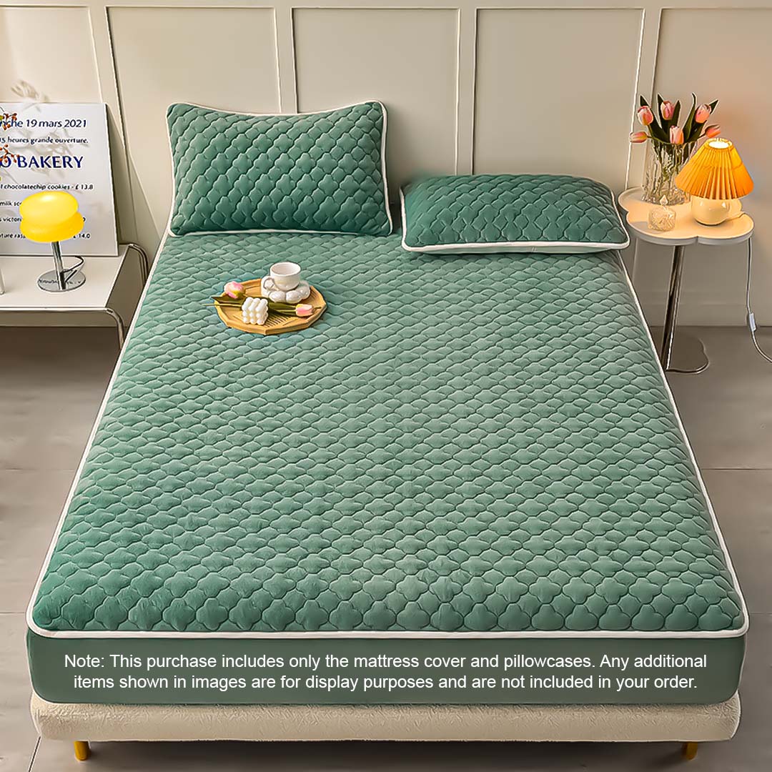 SOGA 2X Green 153cm Wide Mattress Cover Thick Quilted Fleece Stretchable Clover Design Bed Spread Sheet Protector with Pillow Covers • LUZ-BCover7009X2