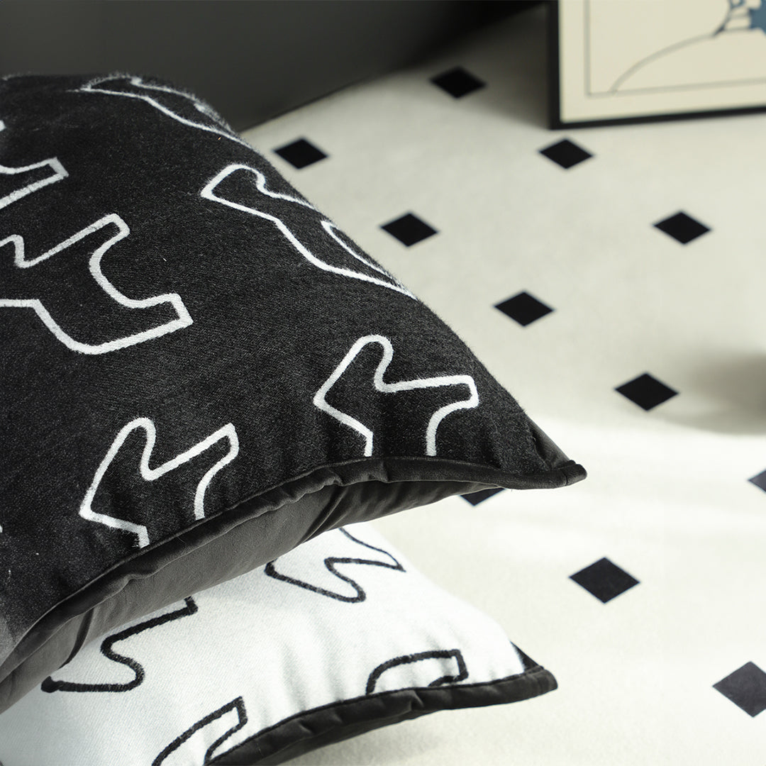 SOGA 45cm Throw Pillow Black Teddy Fleece Square Pony Design Decorative Cushion for Living Room • LUZ-FrenchCushion292