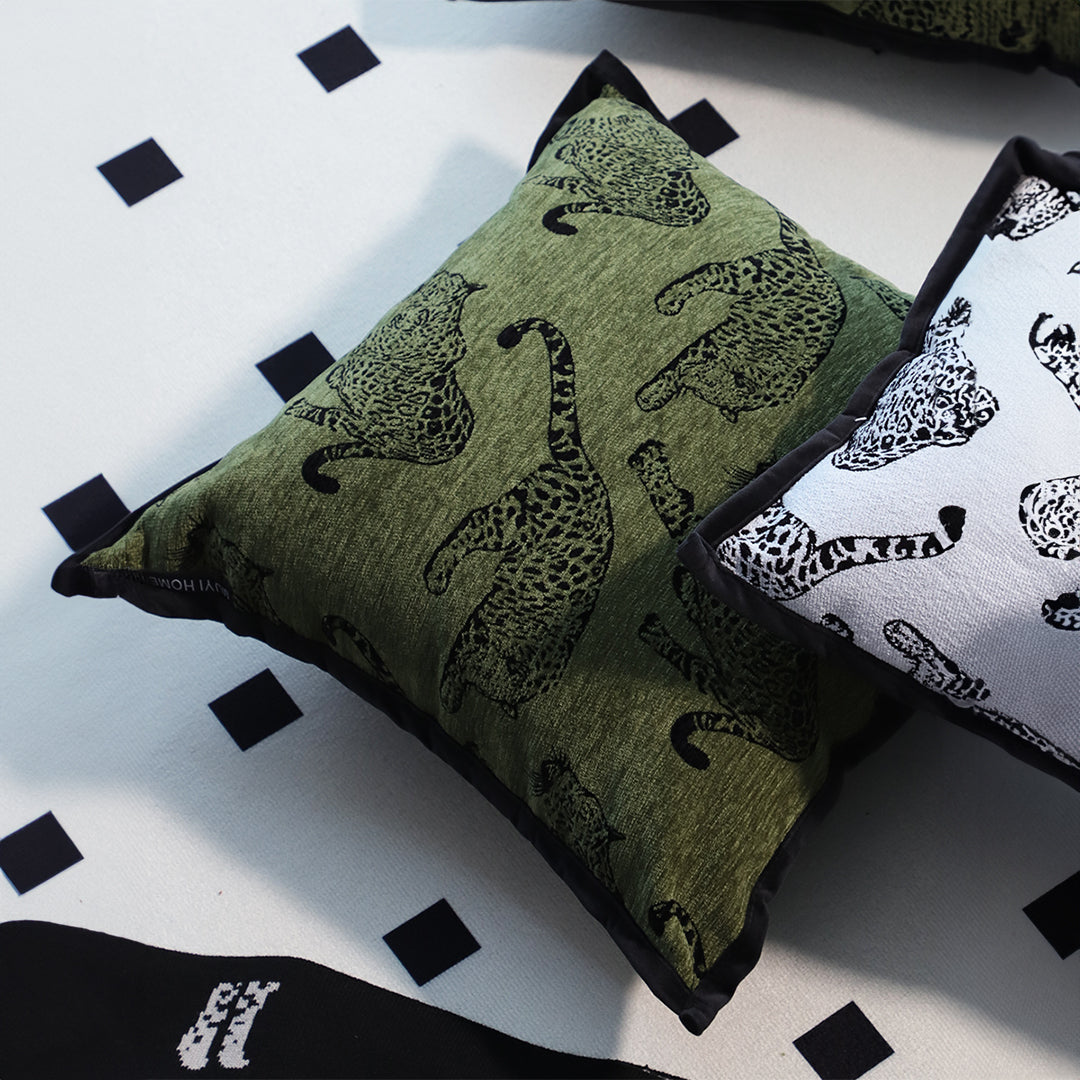 SOGA 40cm Throw Pillow Green Leopard Square Retro Decorative Cushion for Living Room • LUZ-FrenchCushion297
