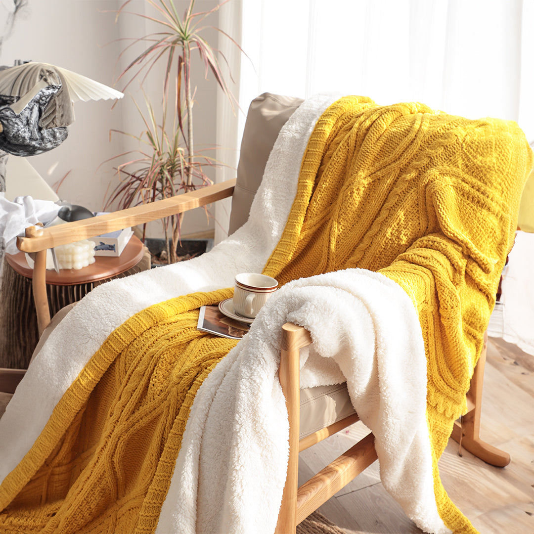 SOGA 200X230cm Throw Blanket Yellow and White Chenille Fleece Knitted Fabric on One Side Soft Suede • LUZ-BlanketFur347