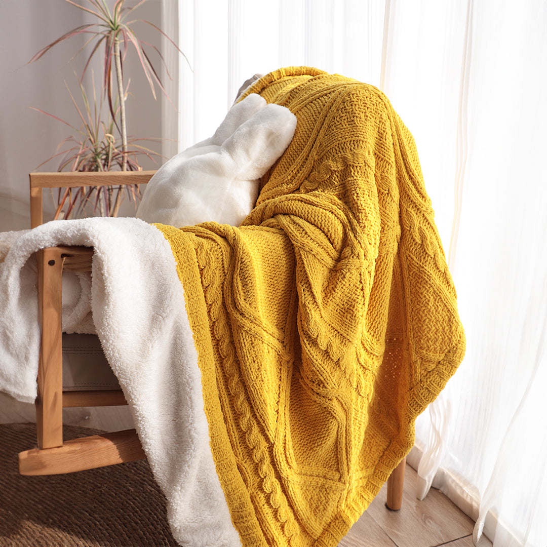 SOGA 200X230cm Throw Blanket Yellow and White Chenille Fleece Knitted Fabric on One Side Soft Suede • LUZ-BlanketFur347