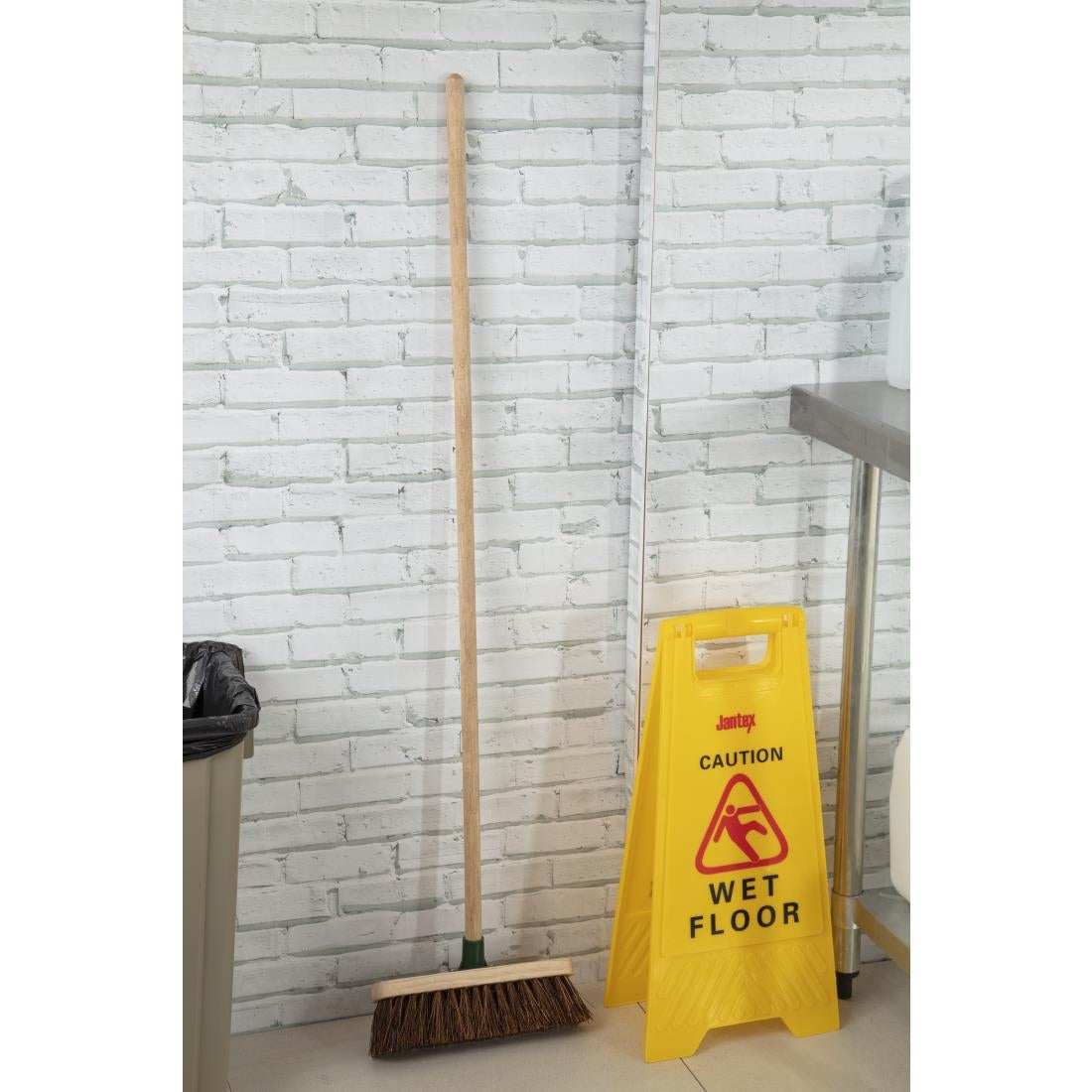 Jantex Wooden Broom Handle • PAS-CD800