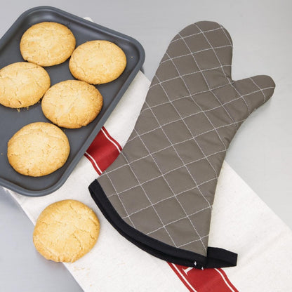 Vogue Flame Retardant Tan Oven Mitt 430mm • PAS-CL583
