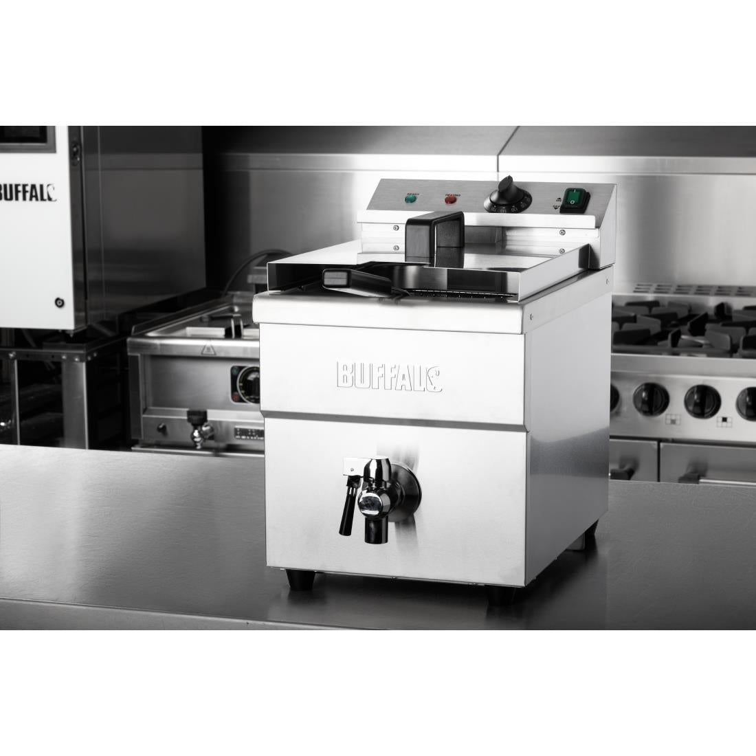 Apuro Single Tank Induction Fryer - 8Ltr - 3kW • PAS-CP793-A