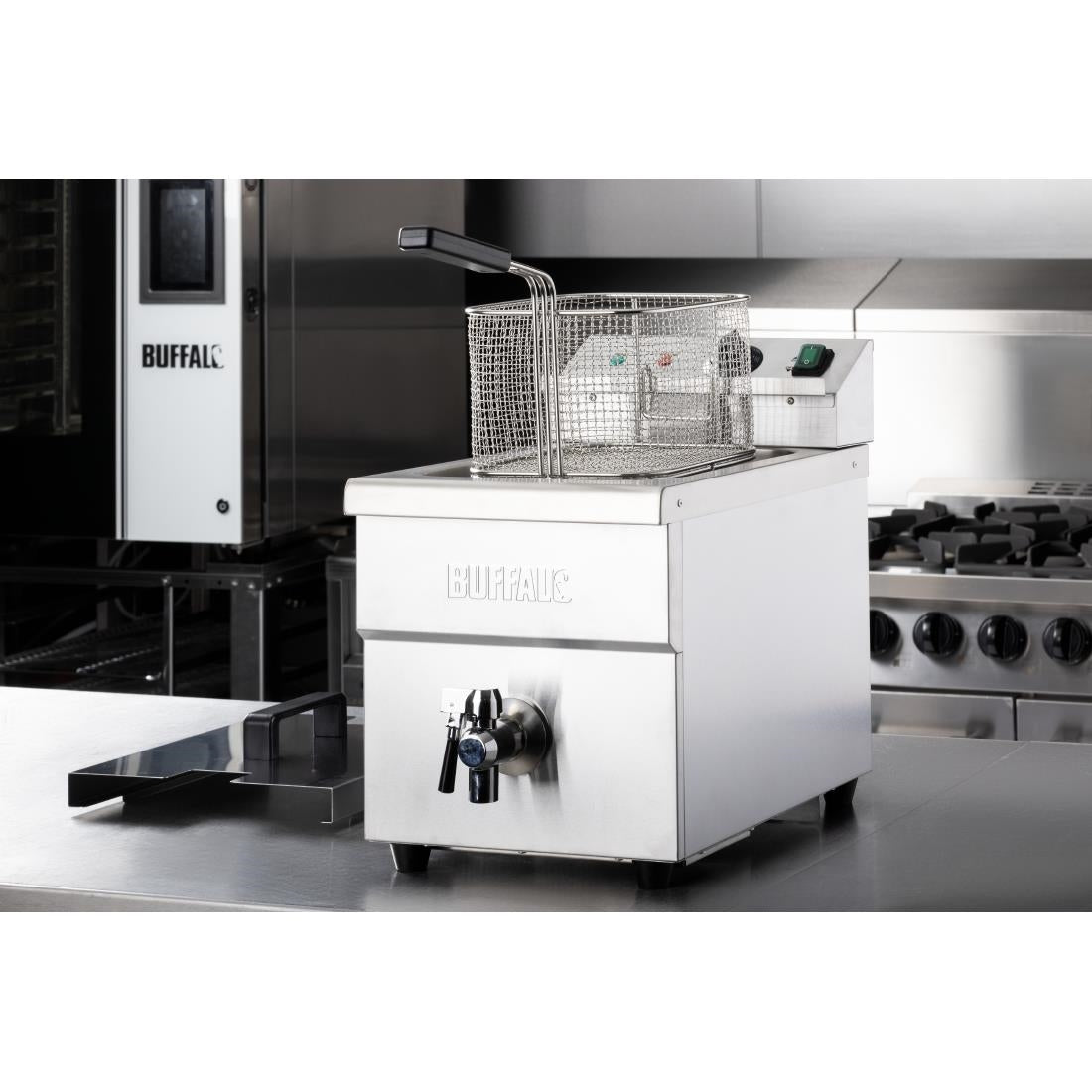 Apuro Single Tank Induction Fryer - 8Ltr - 3kW • PAS-CP793-A