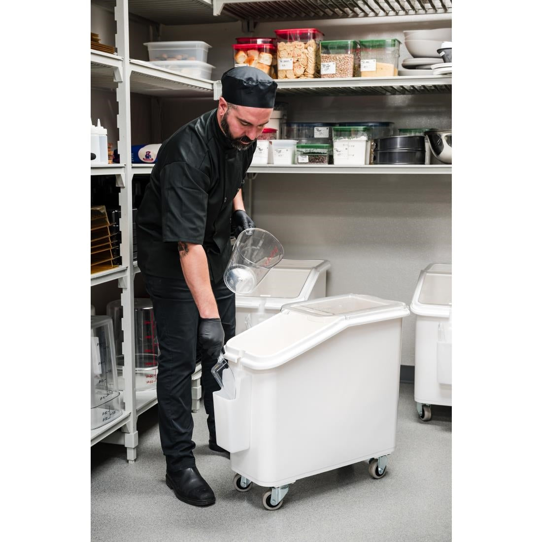 Cambro Mobile Ingredient Bin White 102Ltr • PAS-DB126