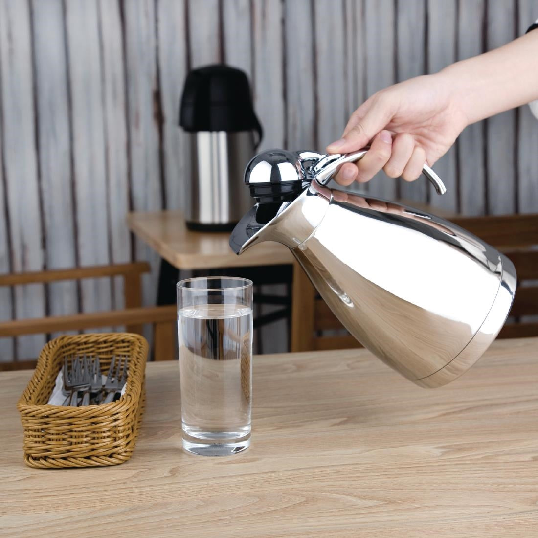 Olympia Vacuum Jug Polished 1Ltr • PAS-DL167