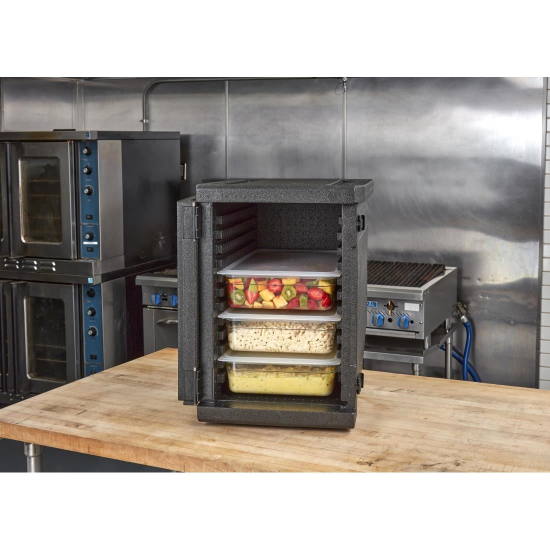 Cambro GOBOX EPP400 Front Loading GN Pan Carrier - Black - 86Ltr - 640x440x625mm • PAS-DW565