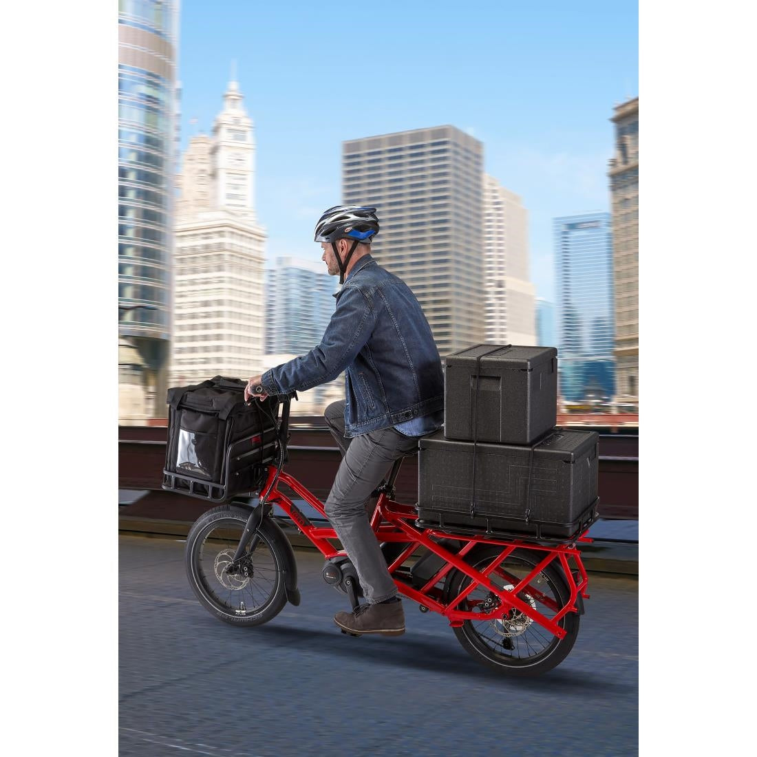 Cambro GOBOX EPP280 Top Loading GN Pan Carrier for 1/2 x 200mm Pans - Black • PAS-DW571