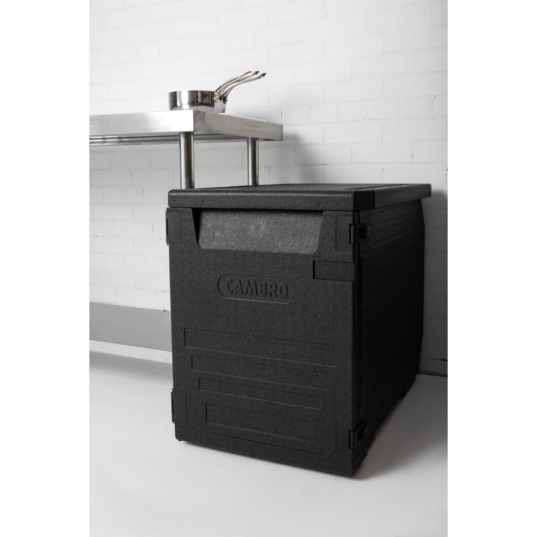 Cambro GOBOX EPP4060 Front Loading Sheet Pan Carrier - Black - 400x600mm -126Ltr (Stores 6 x 60x40cm crates | 126Ltr) • PAS-DW583