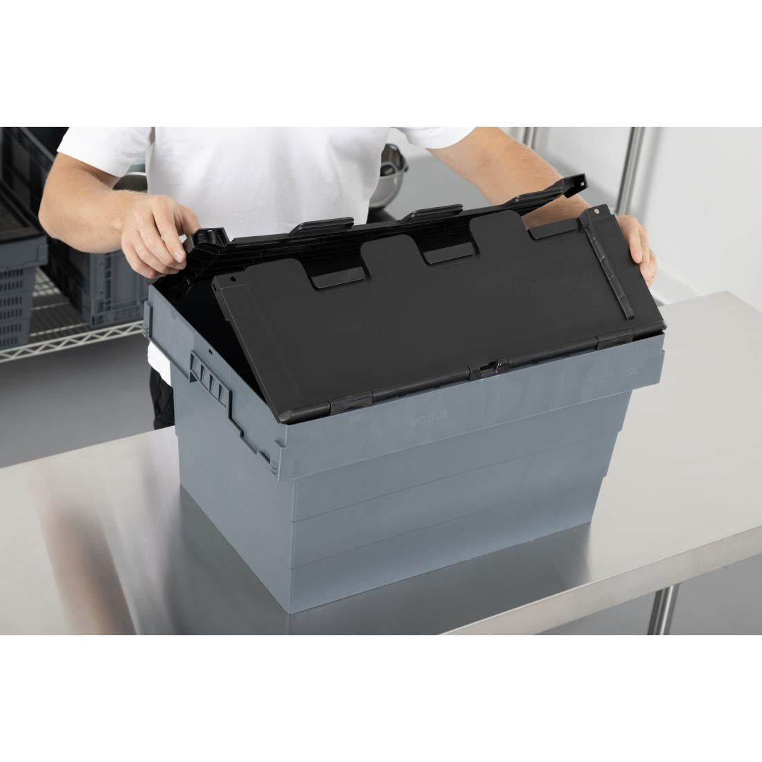Vogue Plastic Transport Storage Crate with Attached Lid 600x400x320mm (Black. 600x400x320mm) • PAS-DX995