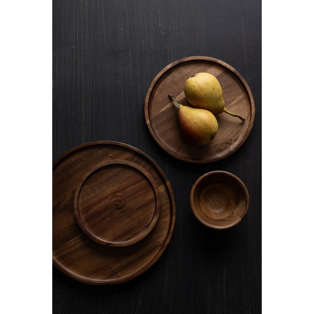 Olympia Acacia Round Plates 200(D)mm (Dimensions: 200(D)x20(H)mm) • PAS-FT611