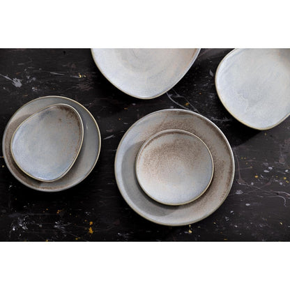 Olympia Ember Blue Triangle Plate - 308x255mm 12" (4 Pack) (308(Ø)x30(H)mm | Pack Quantity: 4) • PAS-FU176