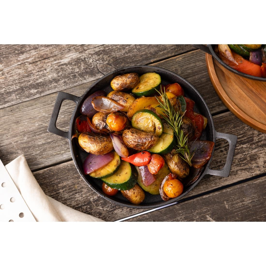 Olympia Cast Iron Round Eared Dish 200mm (200(Ø)x30(H)mm) • PAS-FW816
