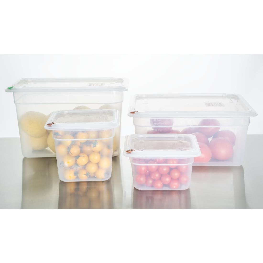 Hygiplas Click PP 1/2 GN Container with Lid & 7 Colour Clips 200mm 11.7Ltr (4 Pack) (1/2 GN Pan | With Lid and 7 colour clips | 200mm | 11.7Ltr | Pack 4) • PAS-FZ091