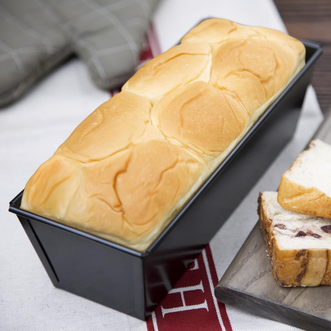 Vogue Non-Stick Loaf Tin 250mm • PAS-GD003