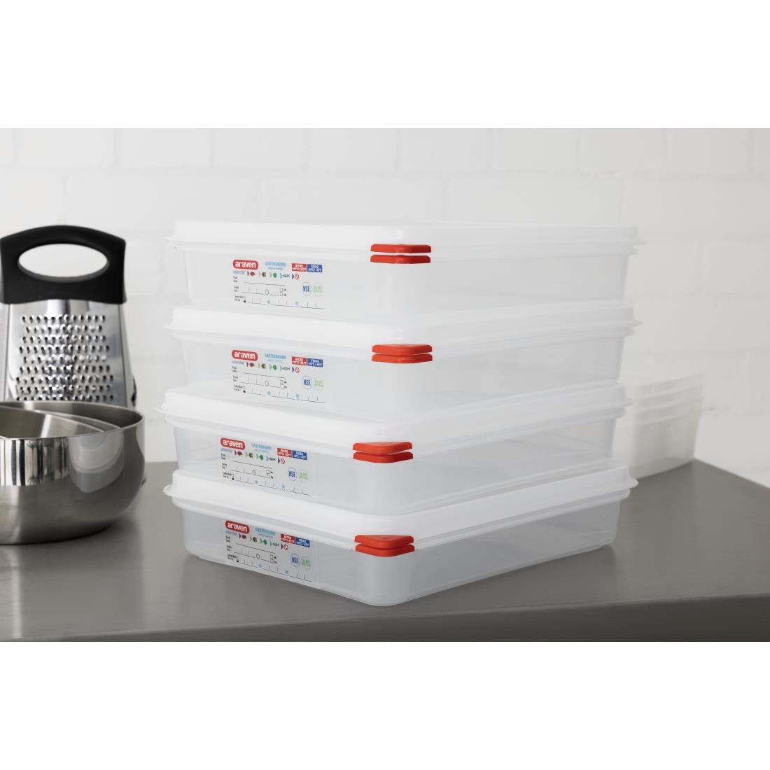 Araven Polypropylene 1/2 Gastronorm Containers With Lids 65mm (4 Pack) (Capacity: 4Ltr | GN 1/2 | Depth: 65mm | Pack quantity: 4) • PAS-GL261