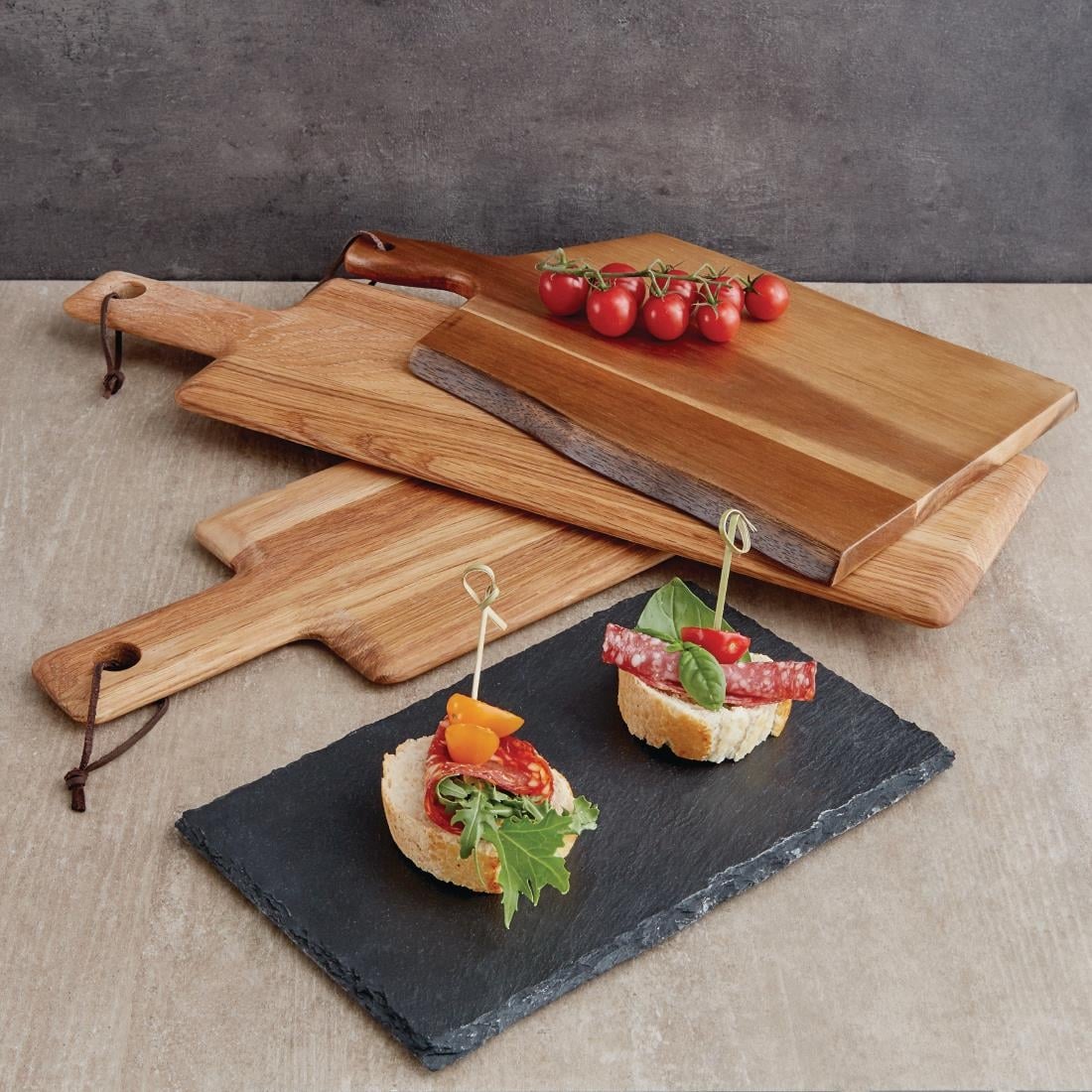 Olympia Oak Handled Wooden Board Medium • PAS-GM309