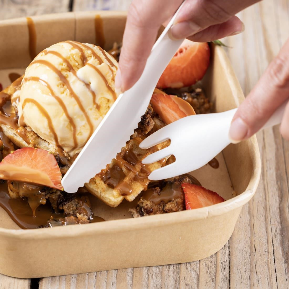 Fiesta Compostable Paper Knives 165mm (100 Pack) (Length: 165mm. Pack Quantity: 100) • PAS-HT484
