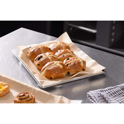 Vogue 1/2 GN Liner Baking Paper Kraft (200 Pack) (Greaseproof. 325(L)x265(W)mm. Pack Quantity: 200) • PAS-HY786