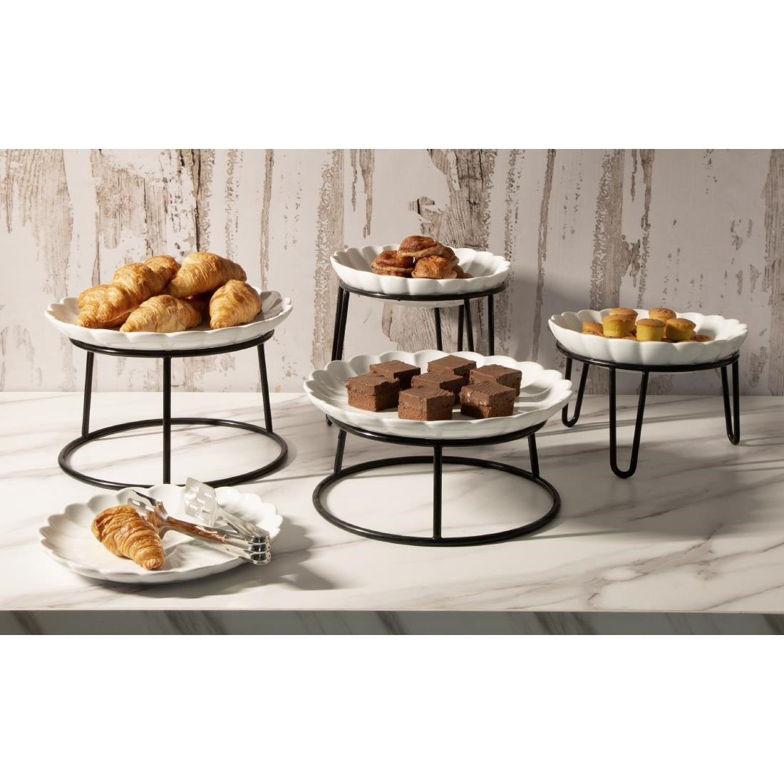Olympia Non-Slip Multi-Round Riser Black Wire 230x260x100mm (230(Ø)x100(H)mm | For use with plates & platters wider than 230mm & 260mm) • PAS-HY985