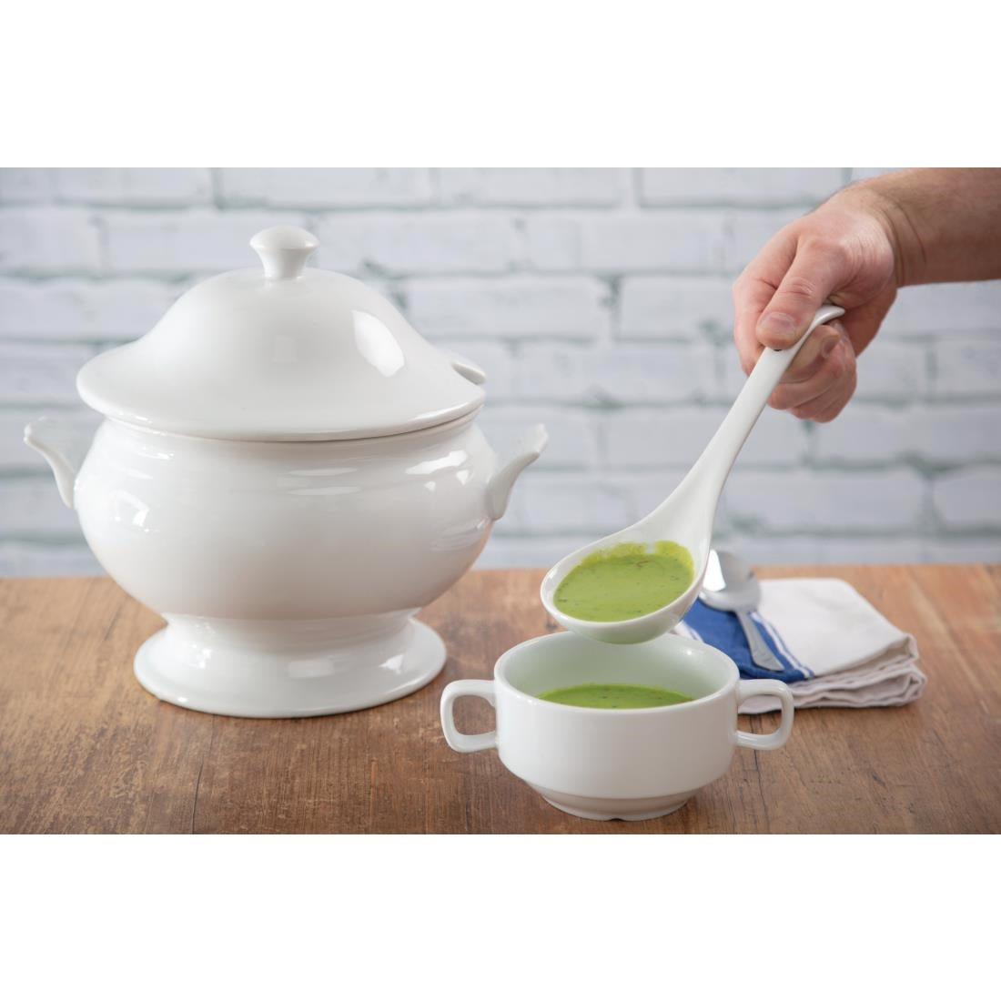 Olympia Whiteware Soup Tureen & Ladle White - 227x250mm • PAS-Y094